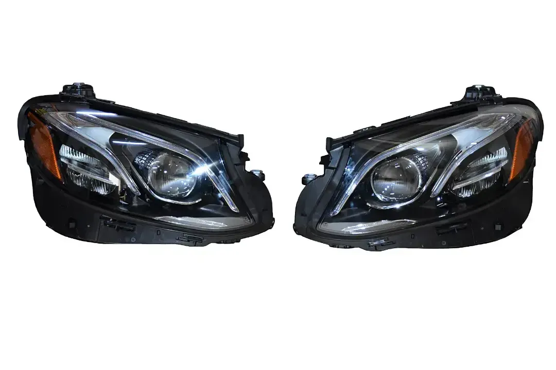 a2139069704 a2139069804  headlight1